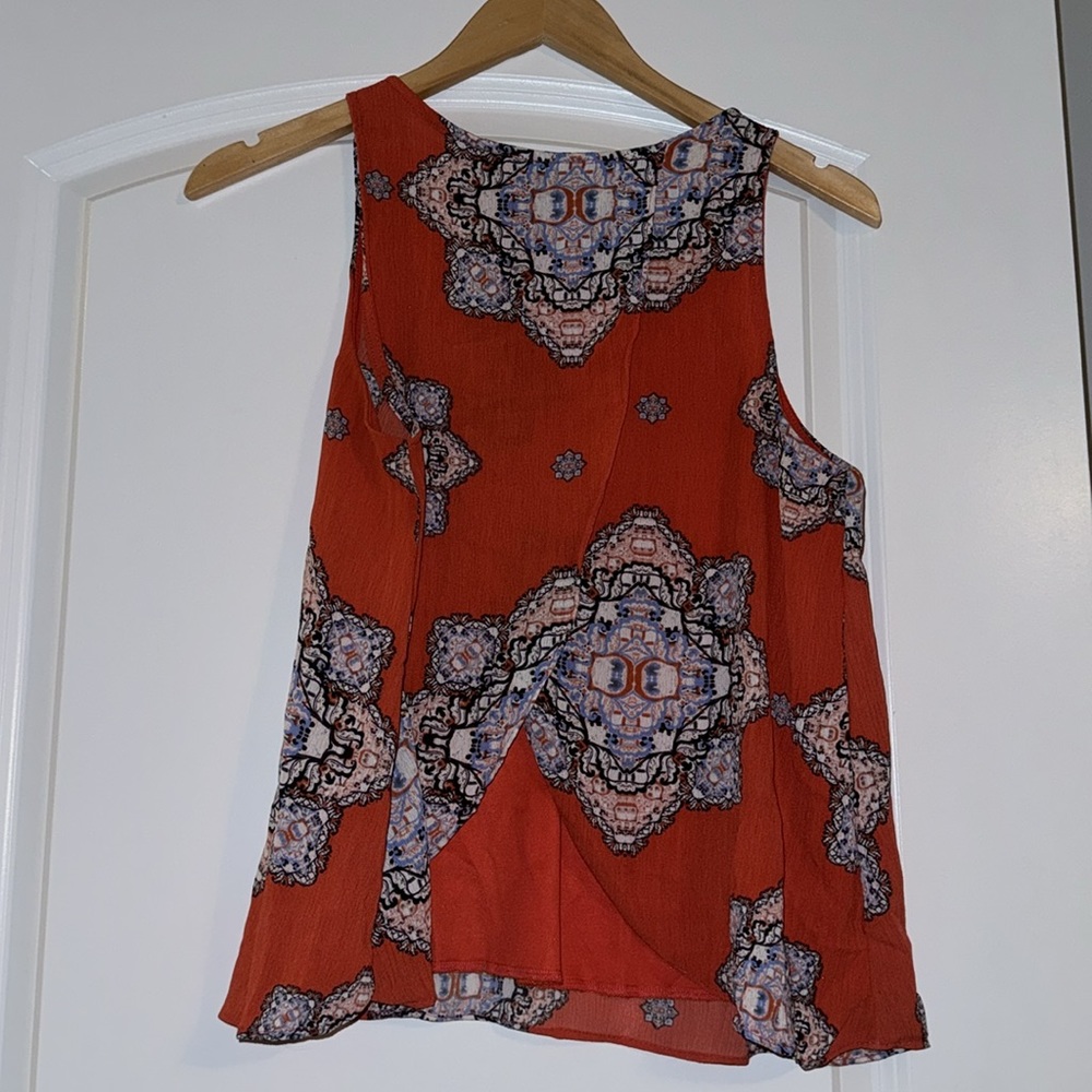 Patterned Everly Top - Picture 2 of 2